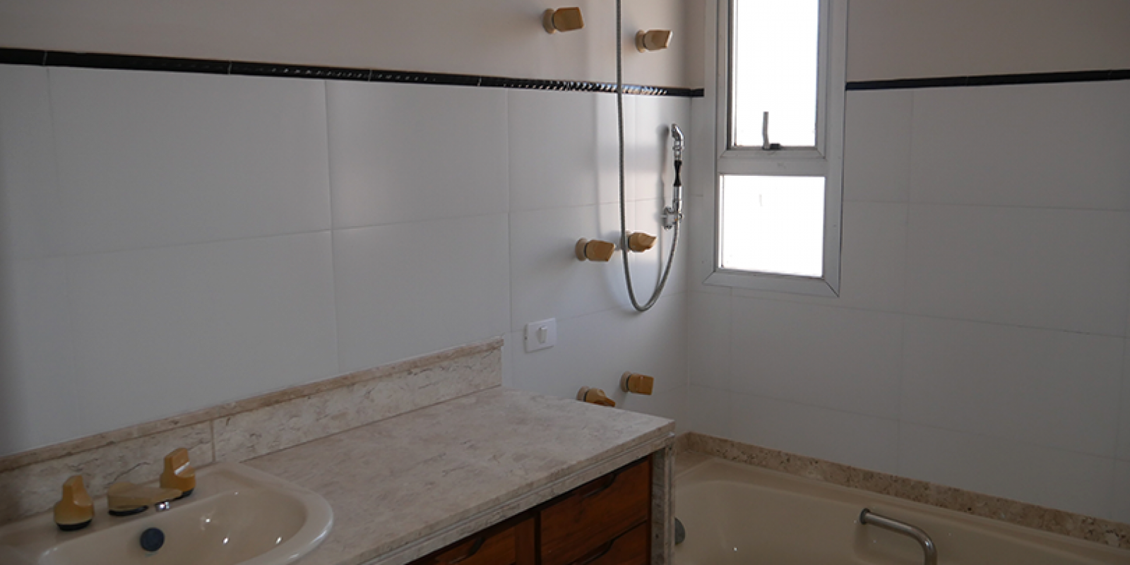 Triplex no bairro alto