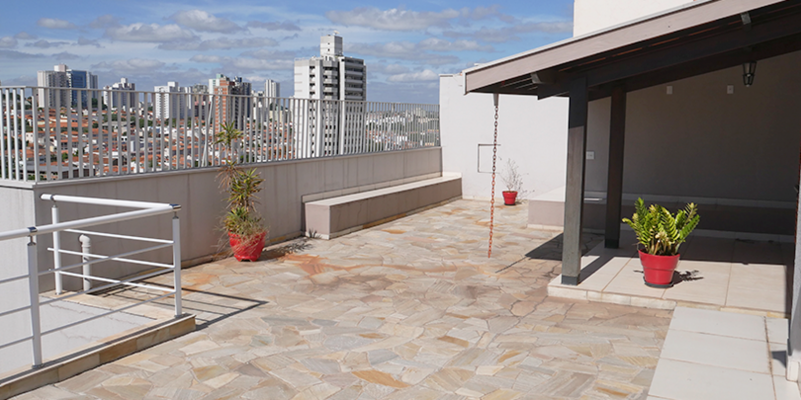 Triplex no bairro alto