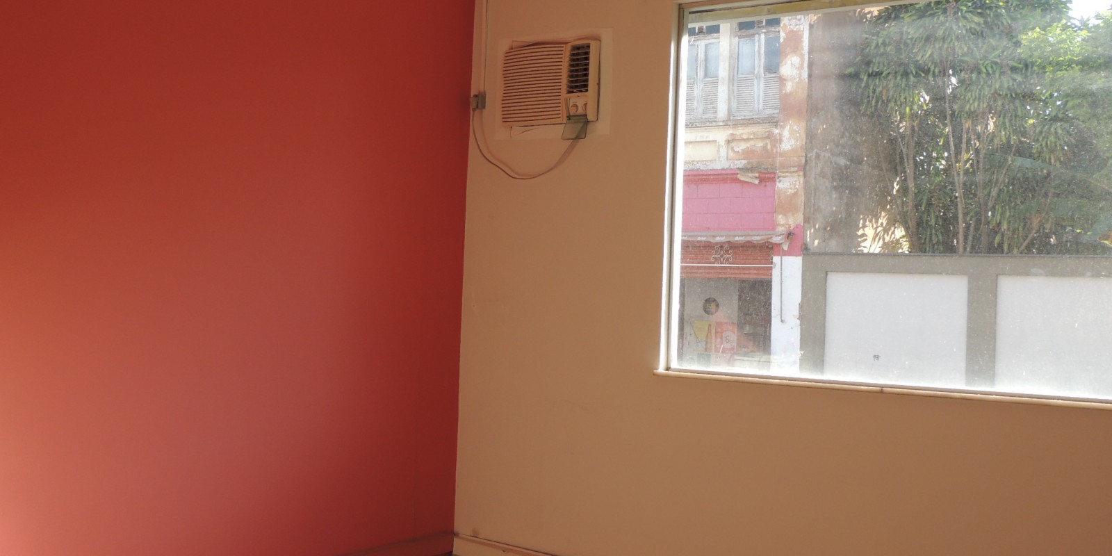 Casa a Venda 3 Dormitórios no Centro