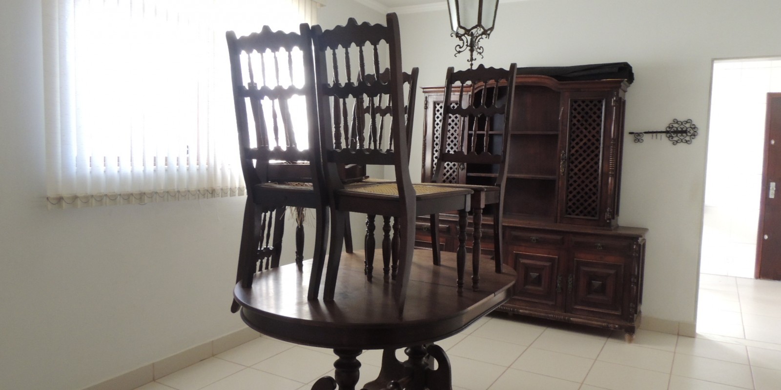 Casa à Venda 3 dormitórios no Nova América