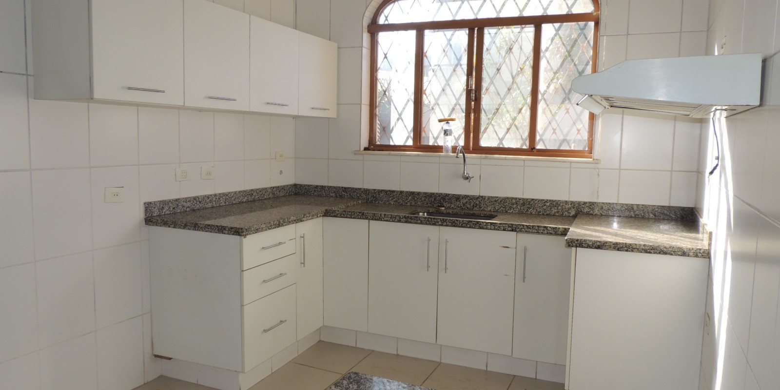 Casa à Venda 3 dormitórios no Nova América