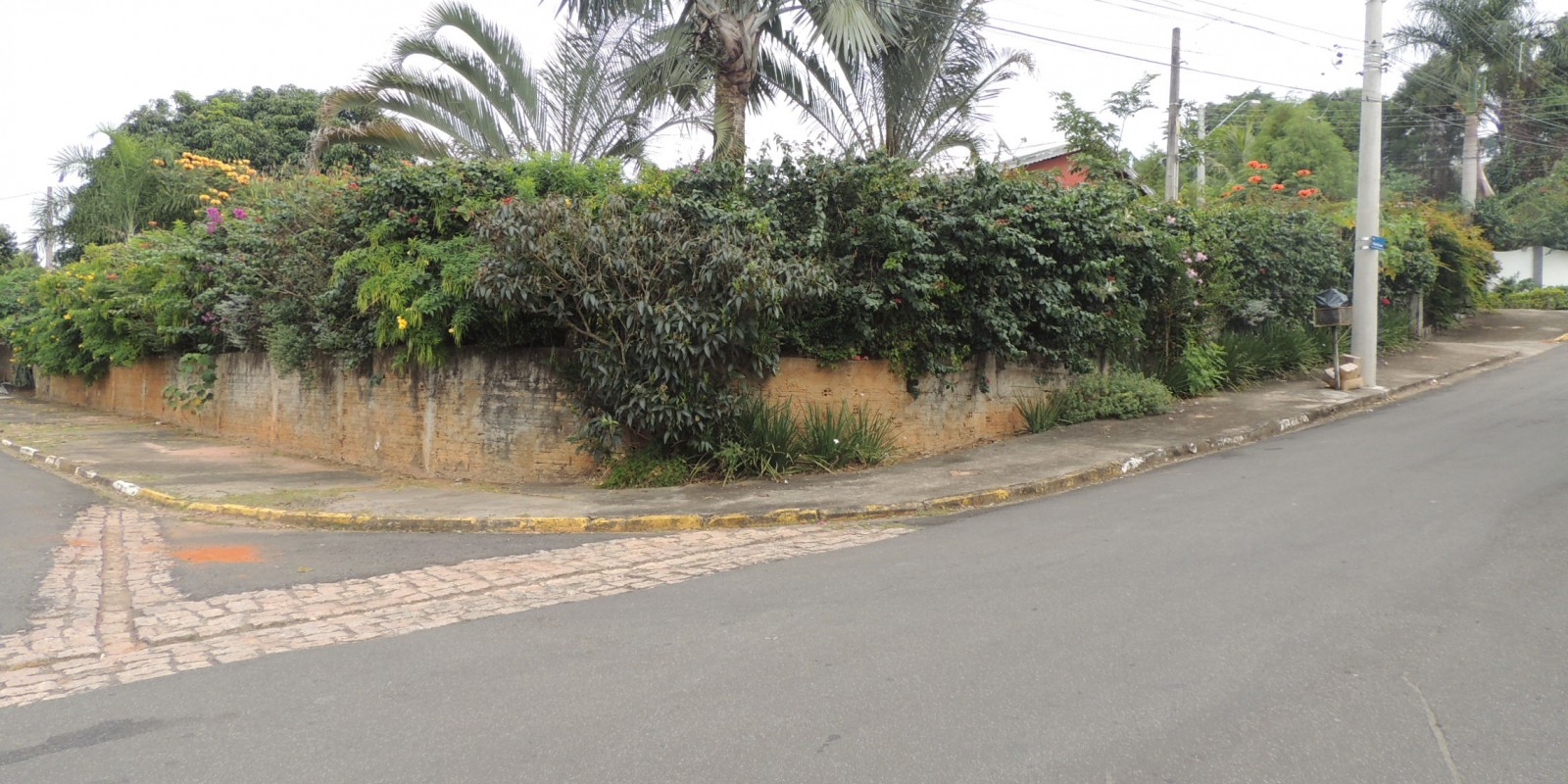 Casa à Venda 3 dormitórios - São Pedro