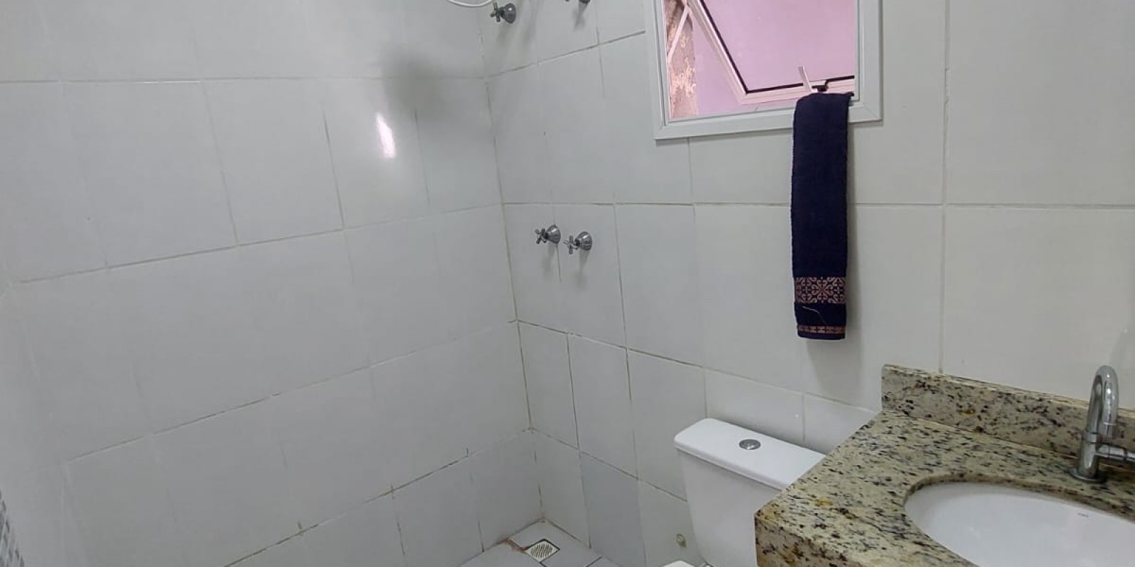 Casa a venda no bairro Santa Terezinha