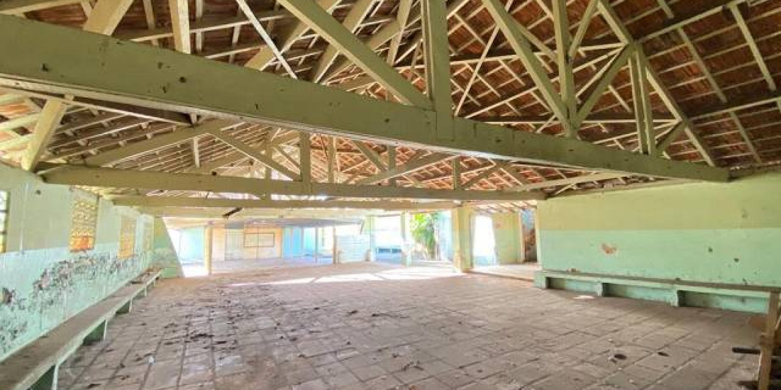 Imóvel Comercial à Venda 1.841m² na Paulicéia