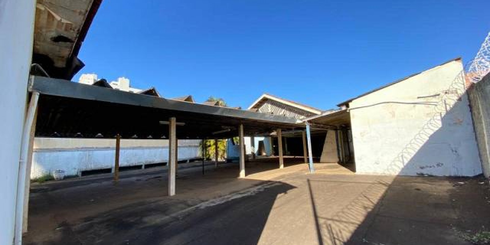 Imóvel Comercial à Venda 1.841m² na Paulicéia