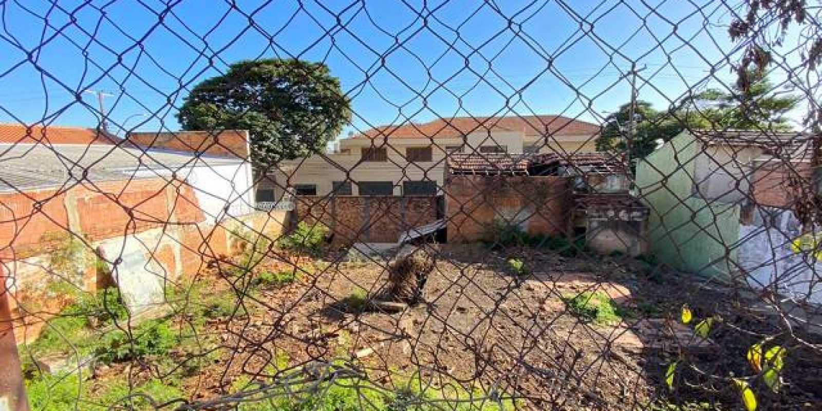 Imóvel Comercial à Venda 1.841m² na Paulicéia