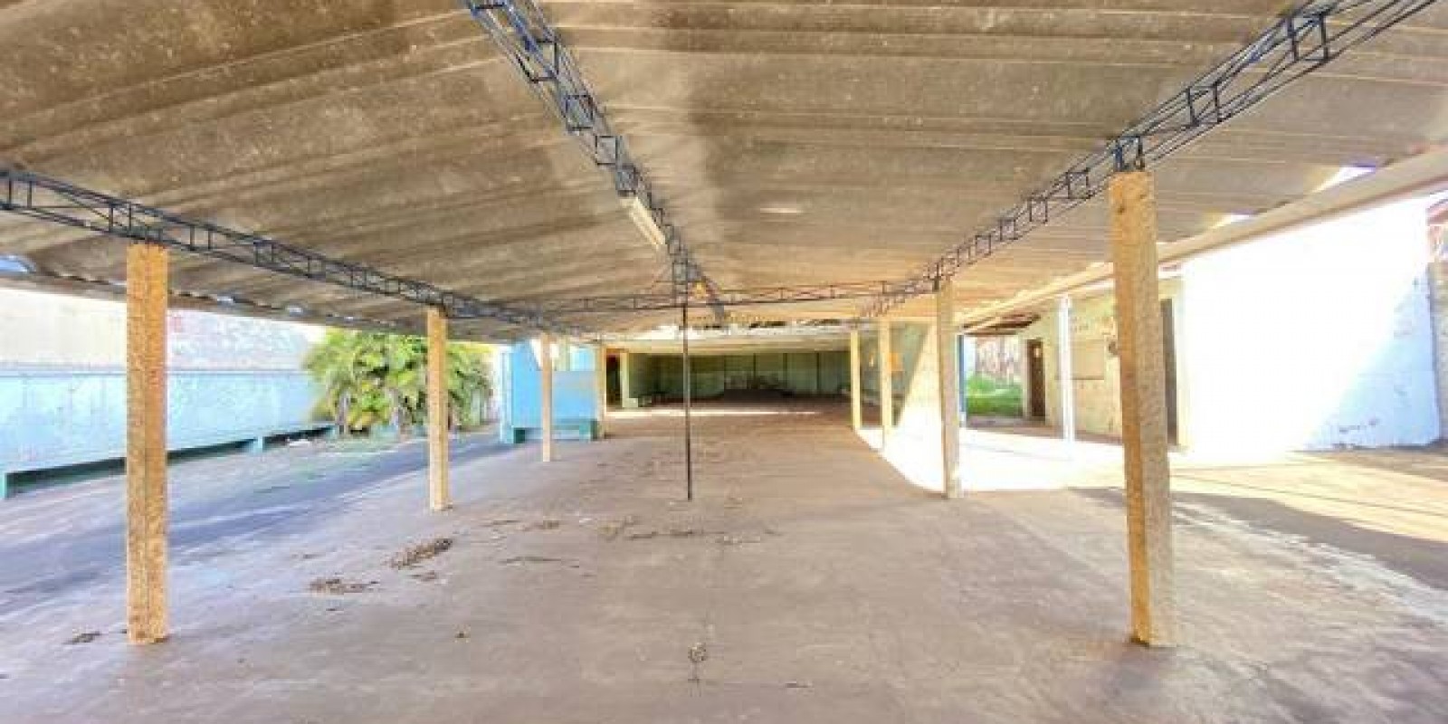 Imóvel Comercial à Venda 1.841m² na Paulicéia