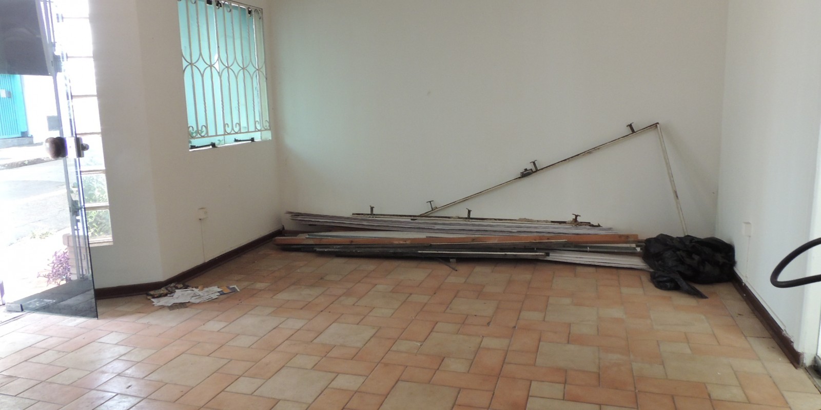 Ponto Comercial no Centro - Aluga-se 215mt²