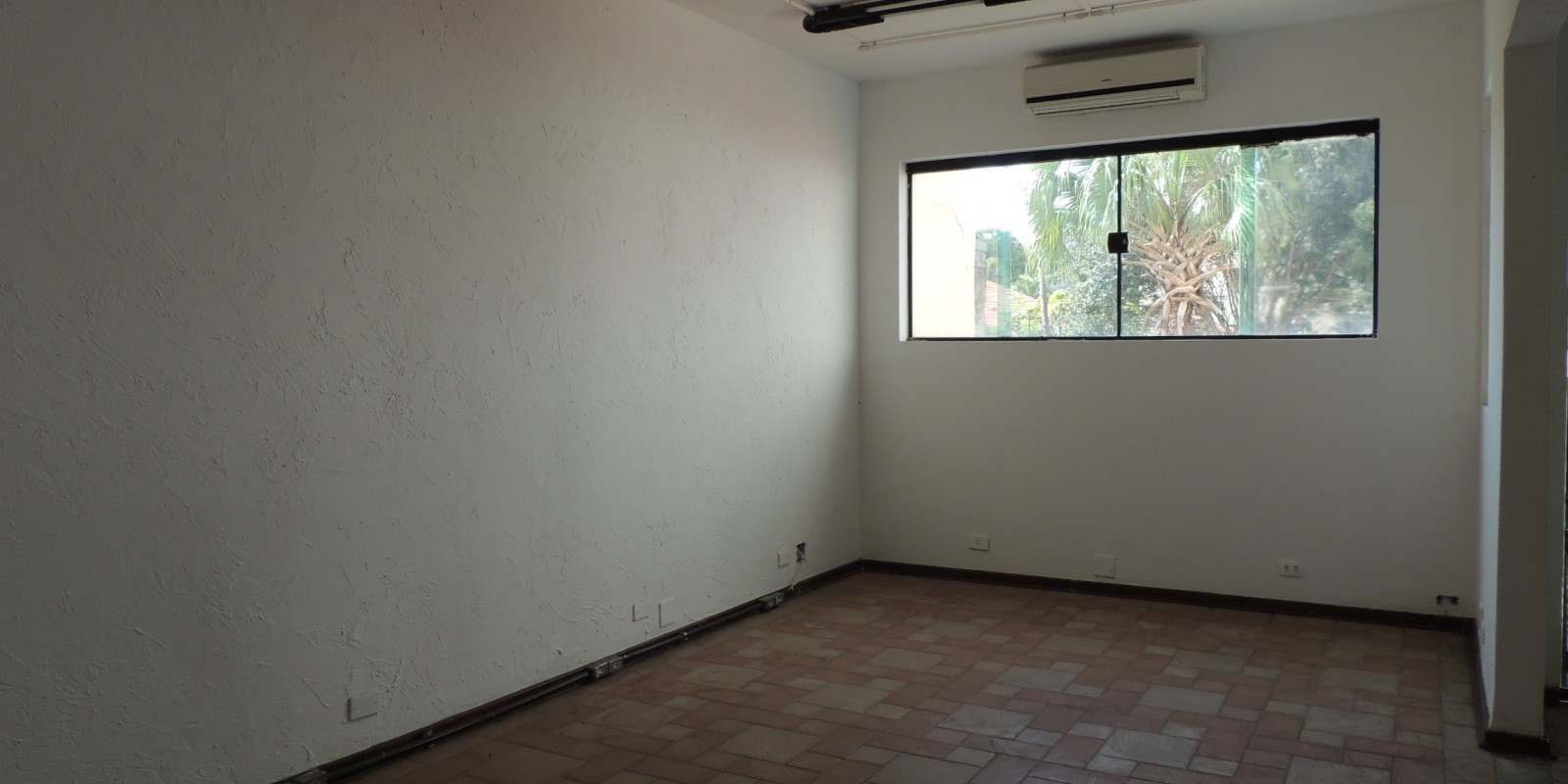 Ponto Comercial no Centro - Aluga-se 215mt²