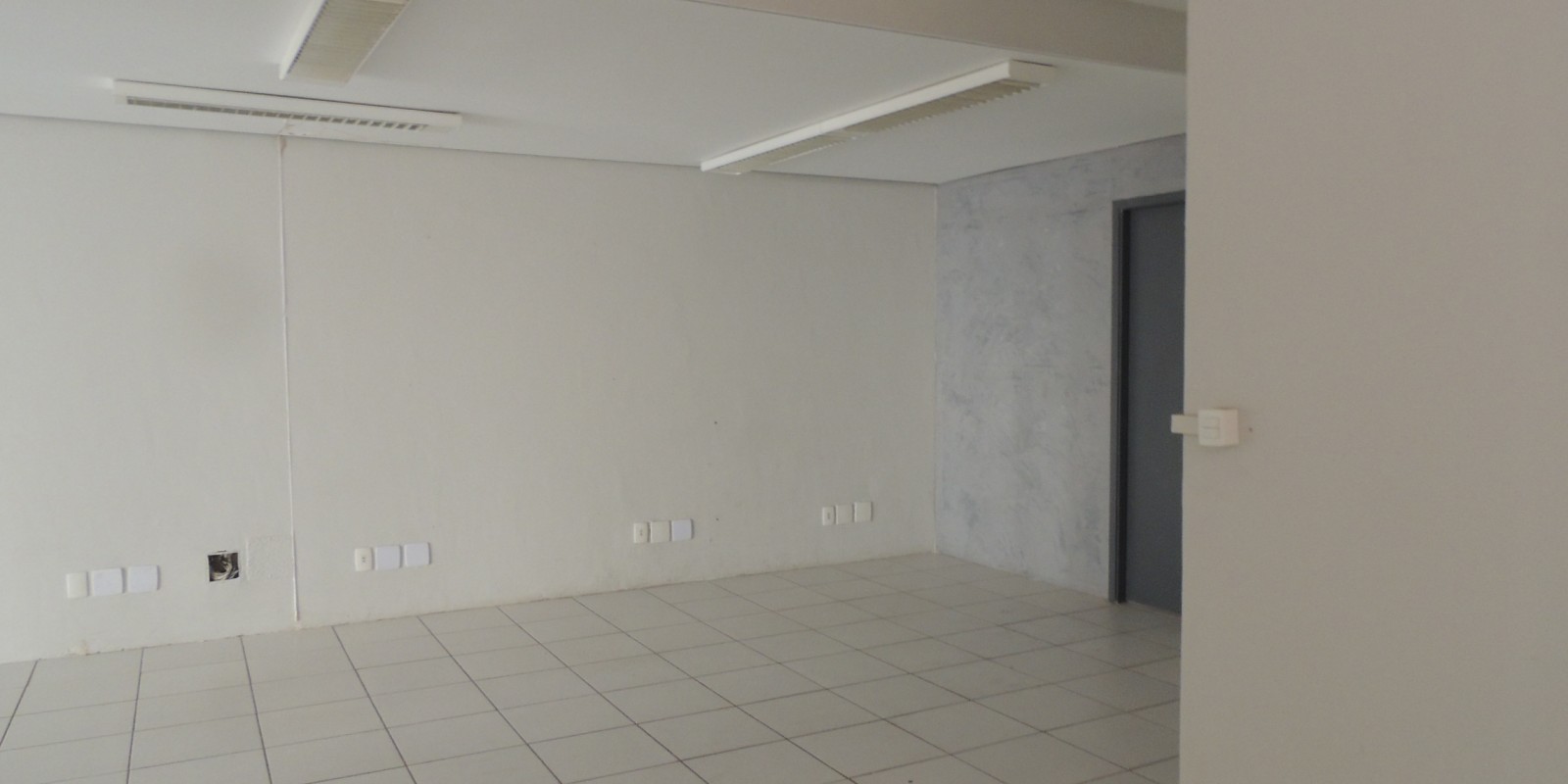 Salão Comercial Centro - 227mt² Aluga-se