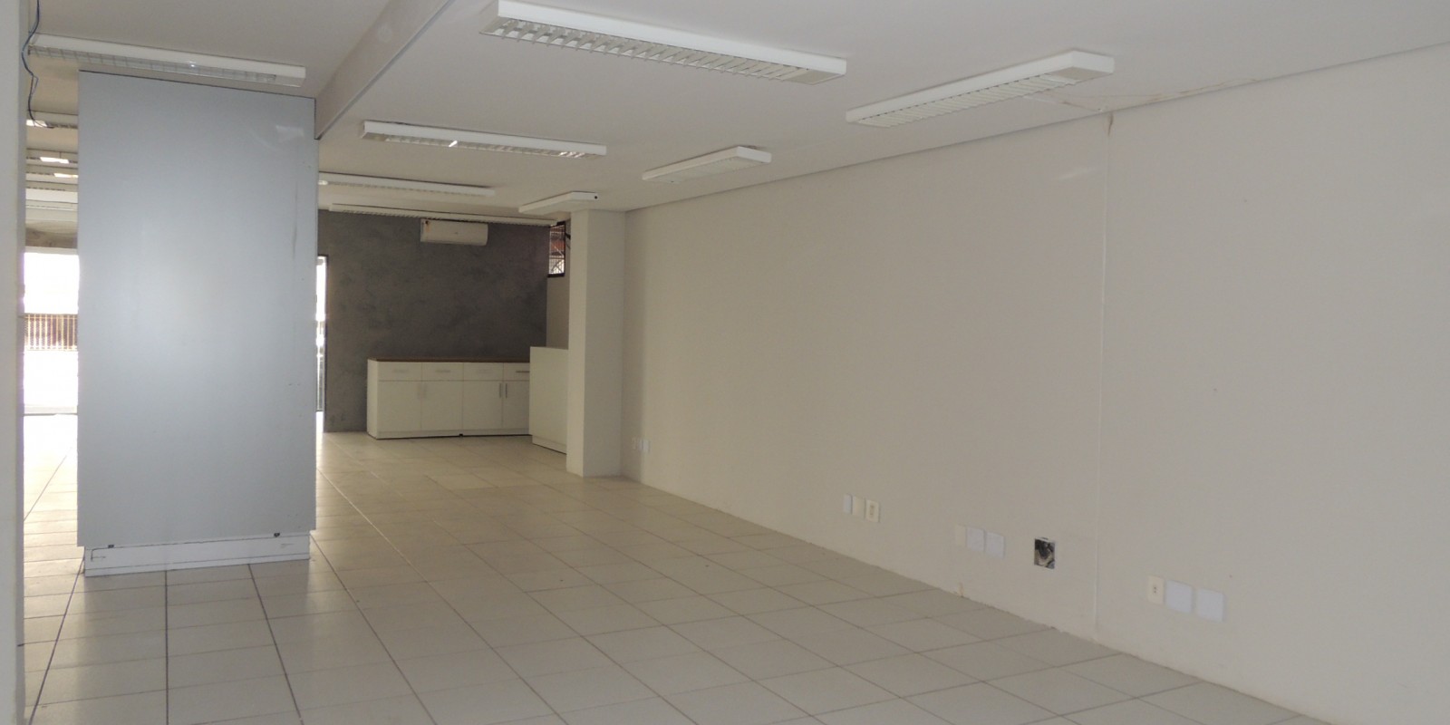 Salão Comercial Centro - 227mt² Aluga-se