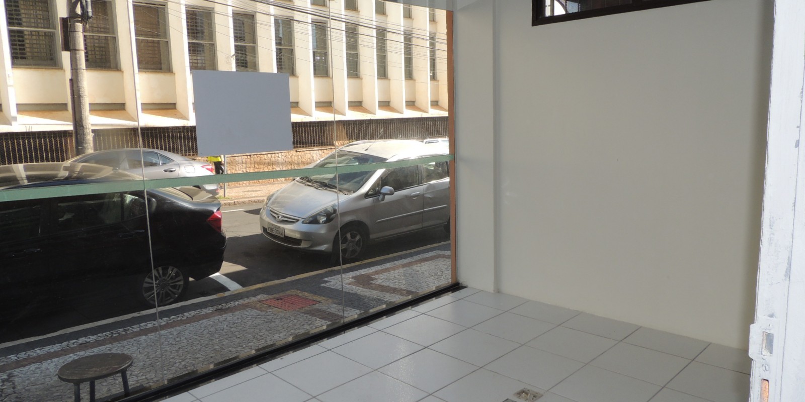 Salão Comercial Centro - 227mt² Aluga-se