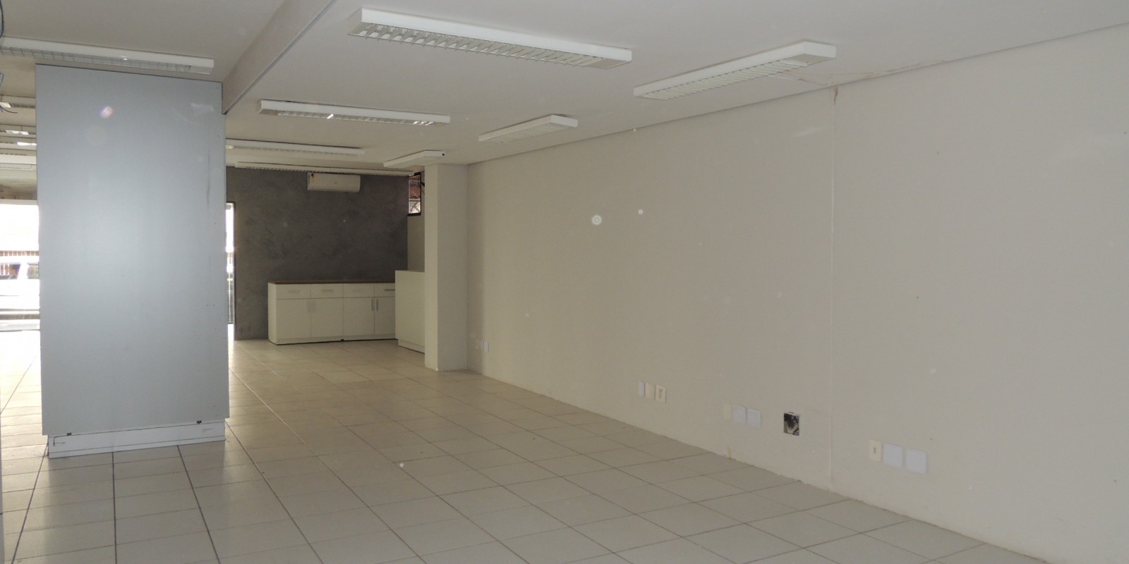Salão Comercial Centro - 227mt² Aluga-se
