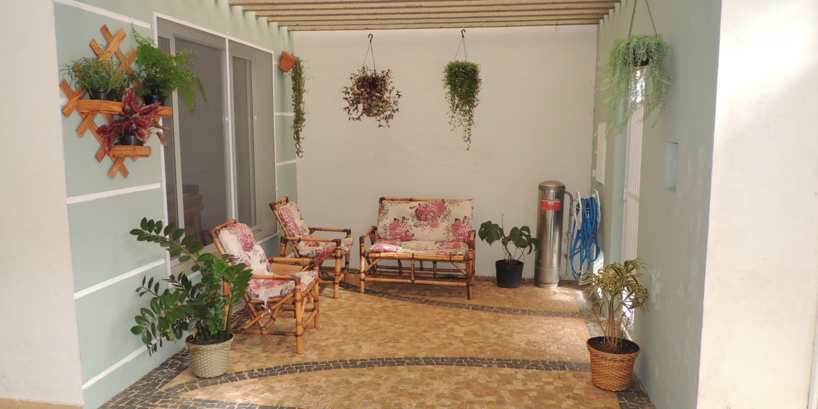 Casa à Venda 3 dormitórios - Jardim  Monumento