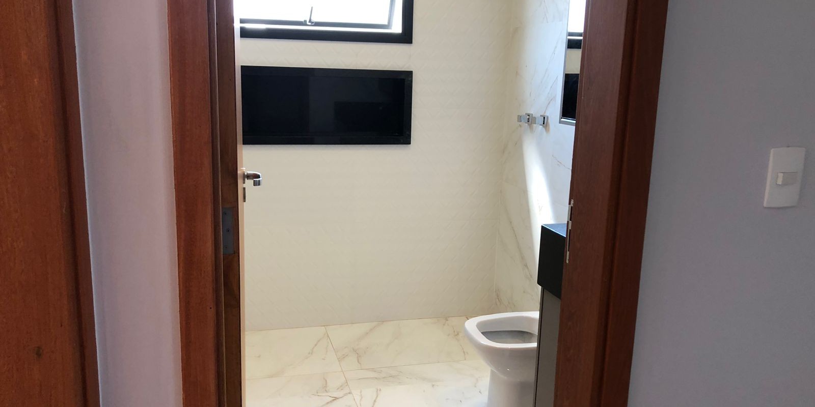 Casa a venda no Condomínio Lazuli