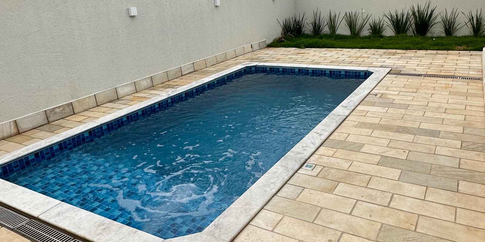 Casa a venda no Condomínio Soleil bairro Bongue