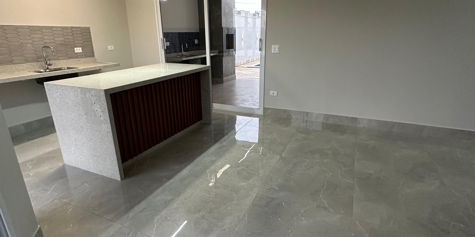 Casa a venda no Condomínio Soleil bairro Bongue
