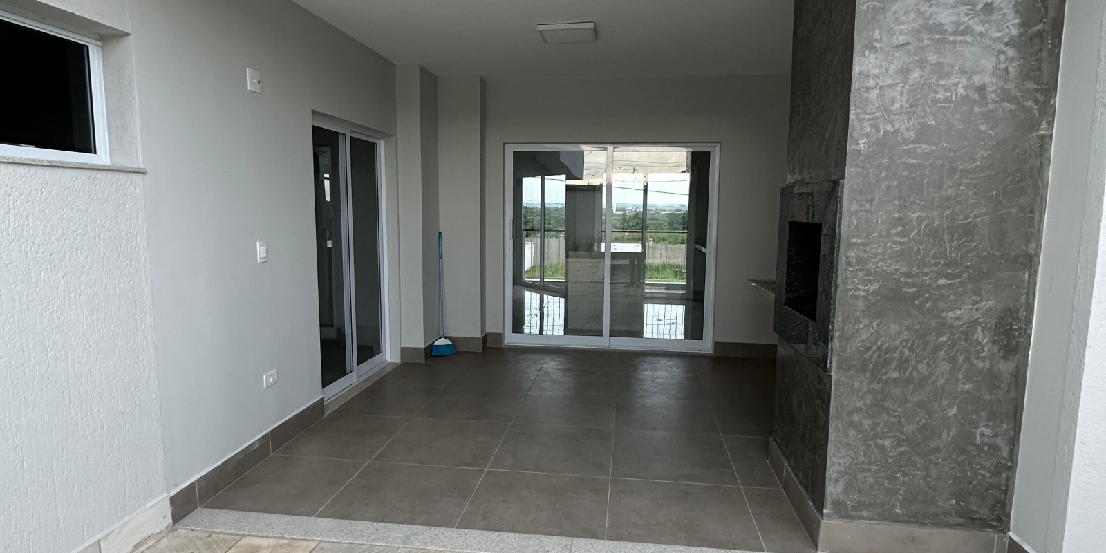 Casa a venda no Condomínio Soleil bairro Bongue