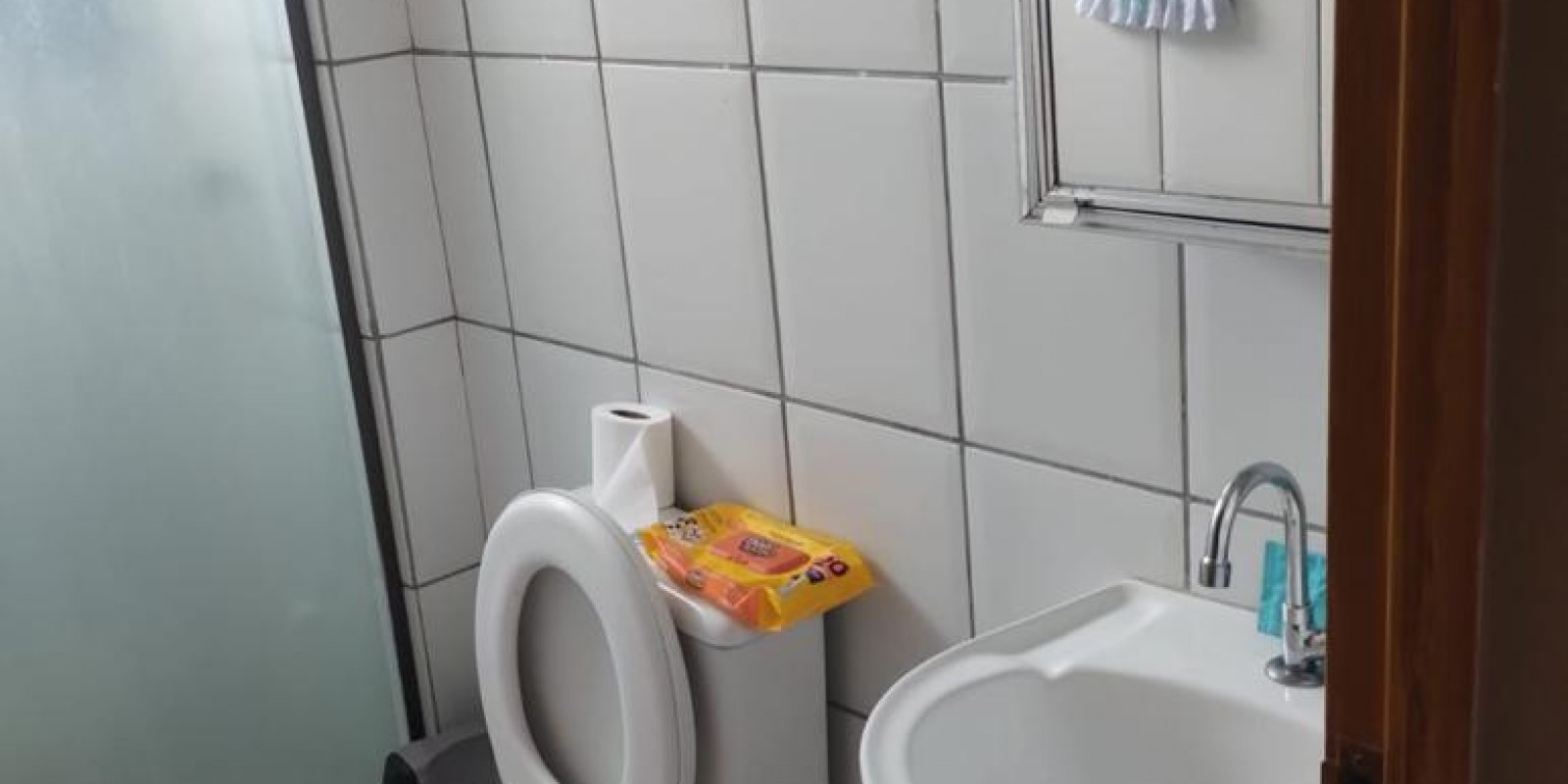 Apartamento a venda em Condomínio Santa Teresa