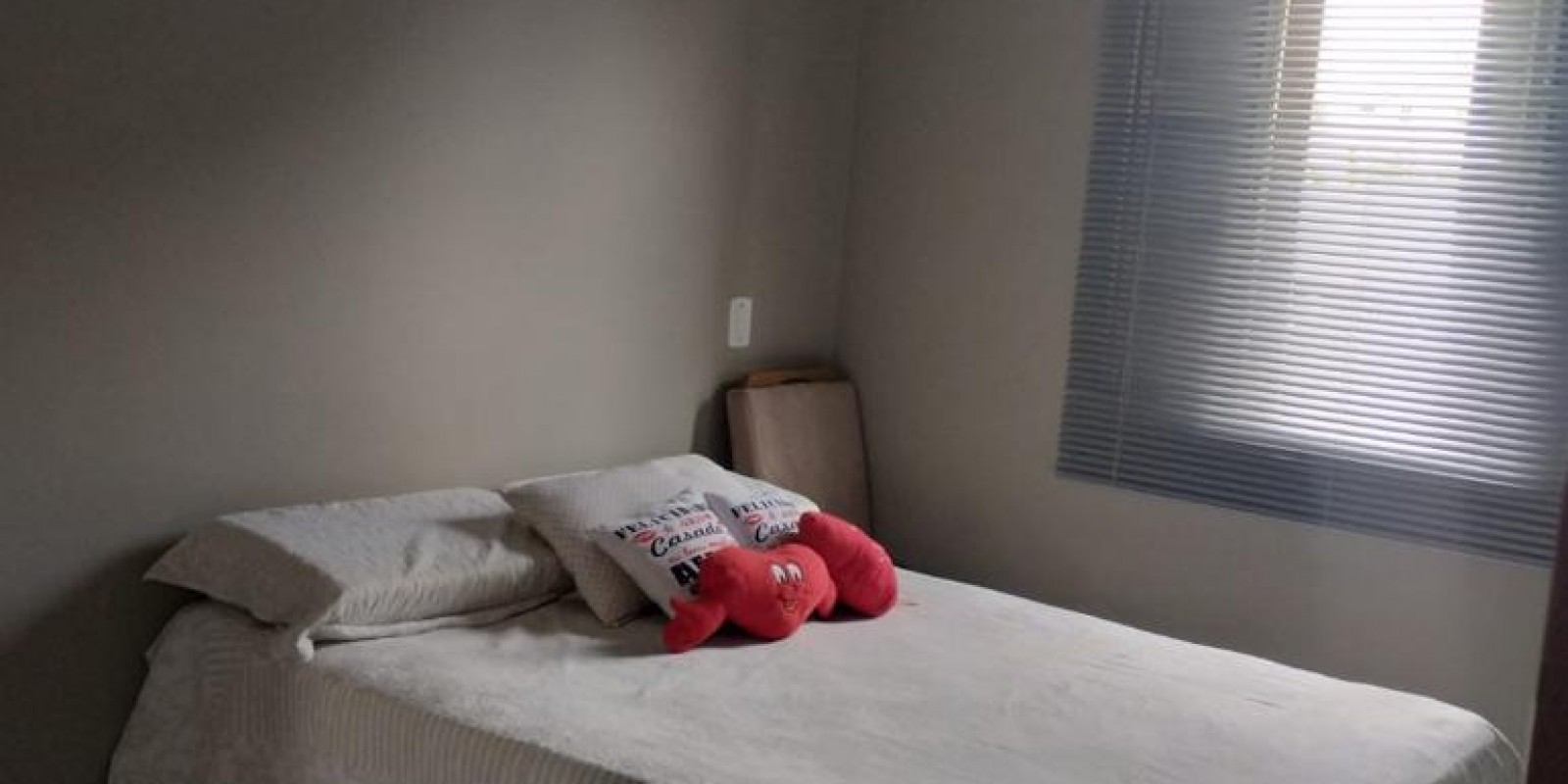 Apartamento a venda em Condomínio Santa Teresa