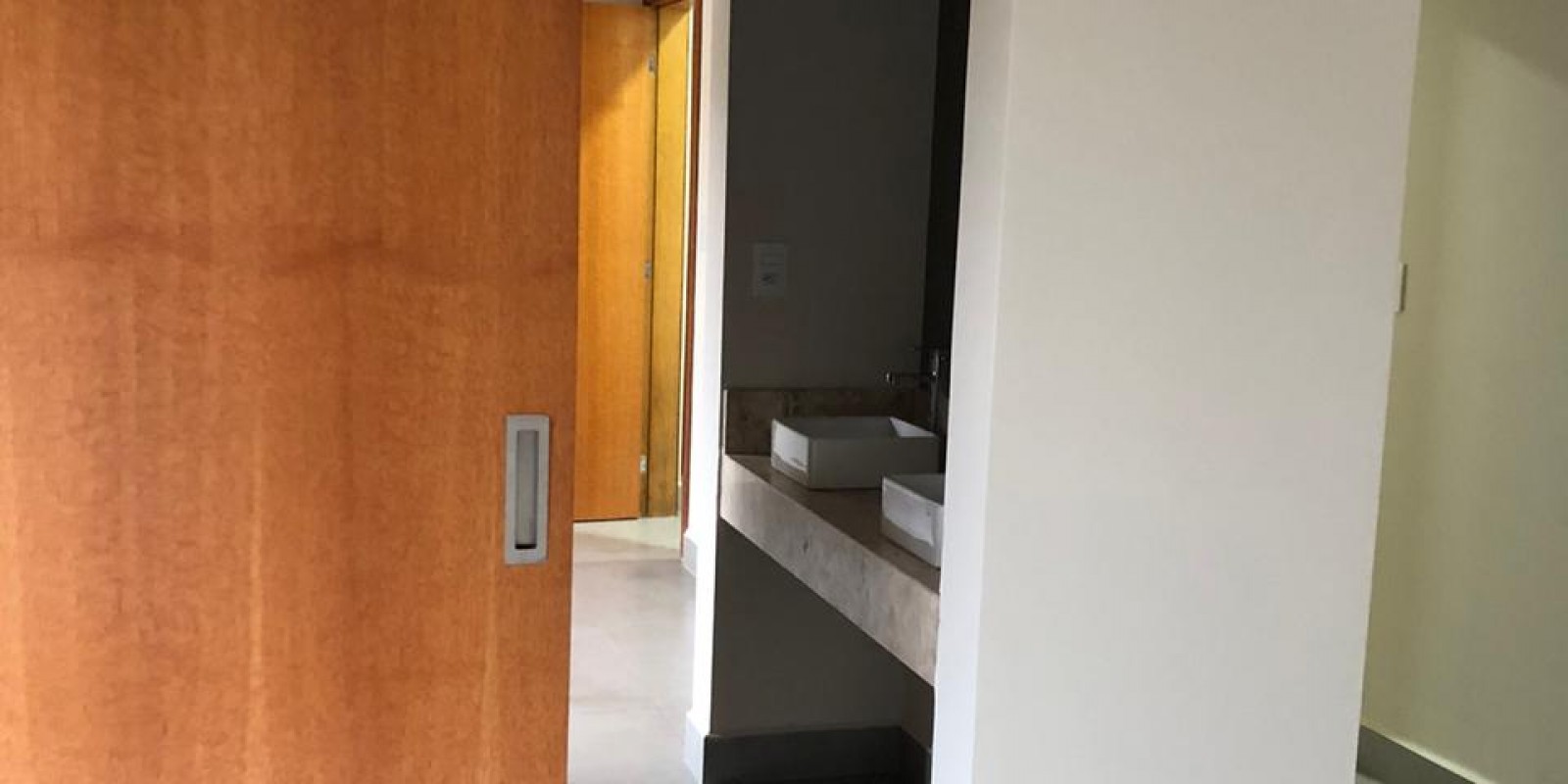 Casa a venda em condomínio Quinta do Engenho
