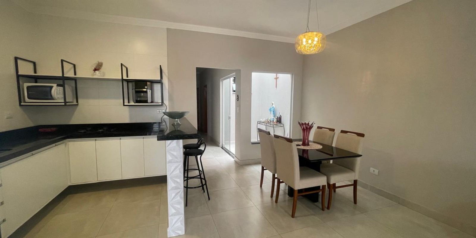Casa a venda no bairro Água Branca