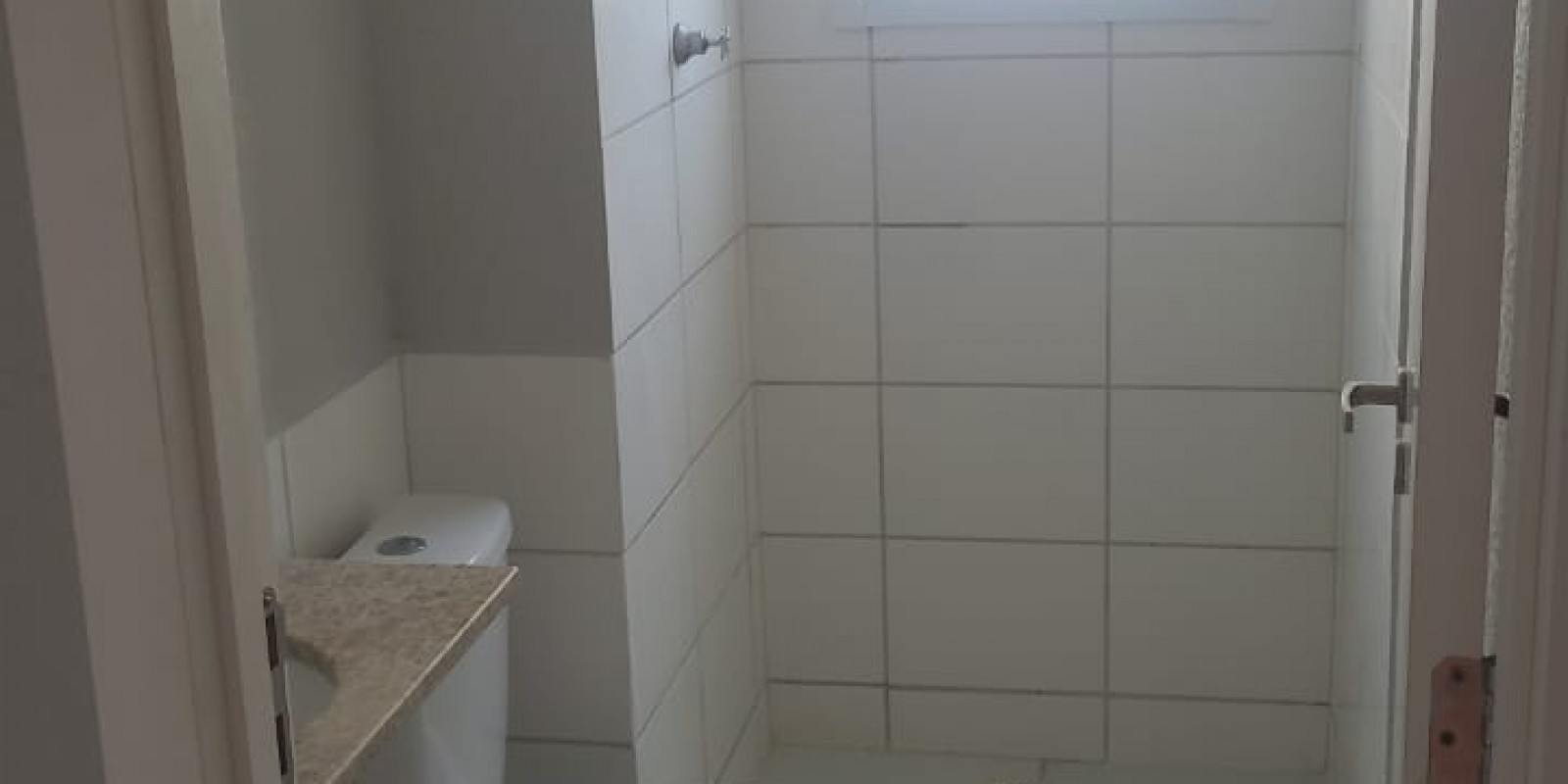APARTAMENTO TERREO EDIFICIO VARANDAS 
