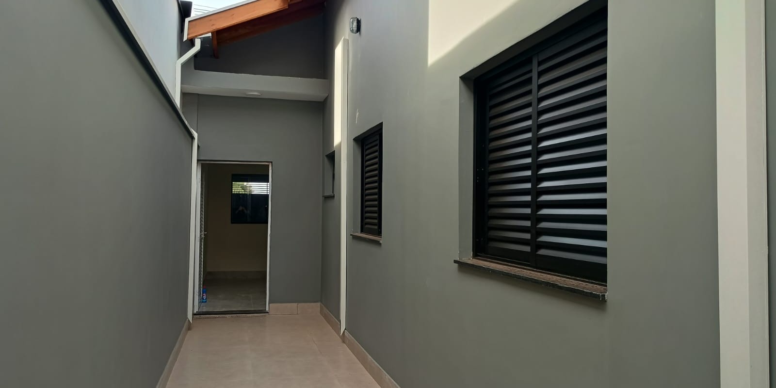 NOVA CASA TERREA 3 DORMITÓRIOS E AREA GOURMET 