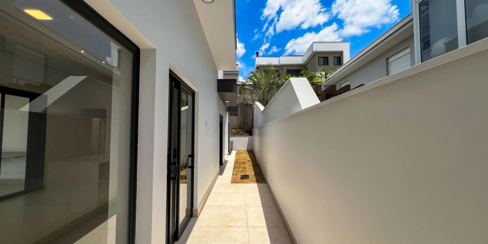 Casa condomínio Residencial Damha 1