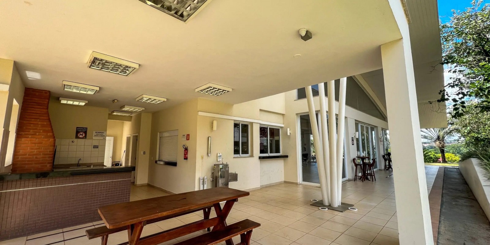 Casa condomínio Residencial Damha 1