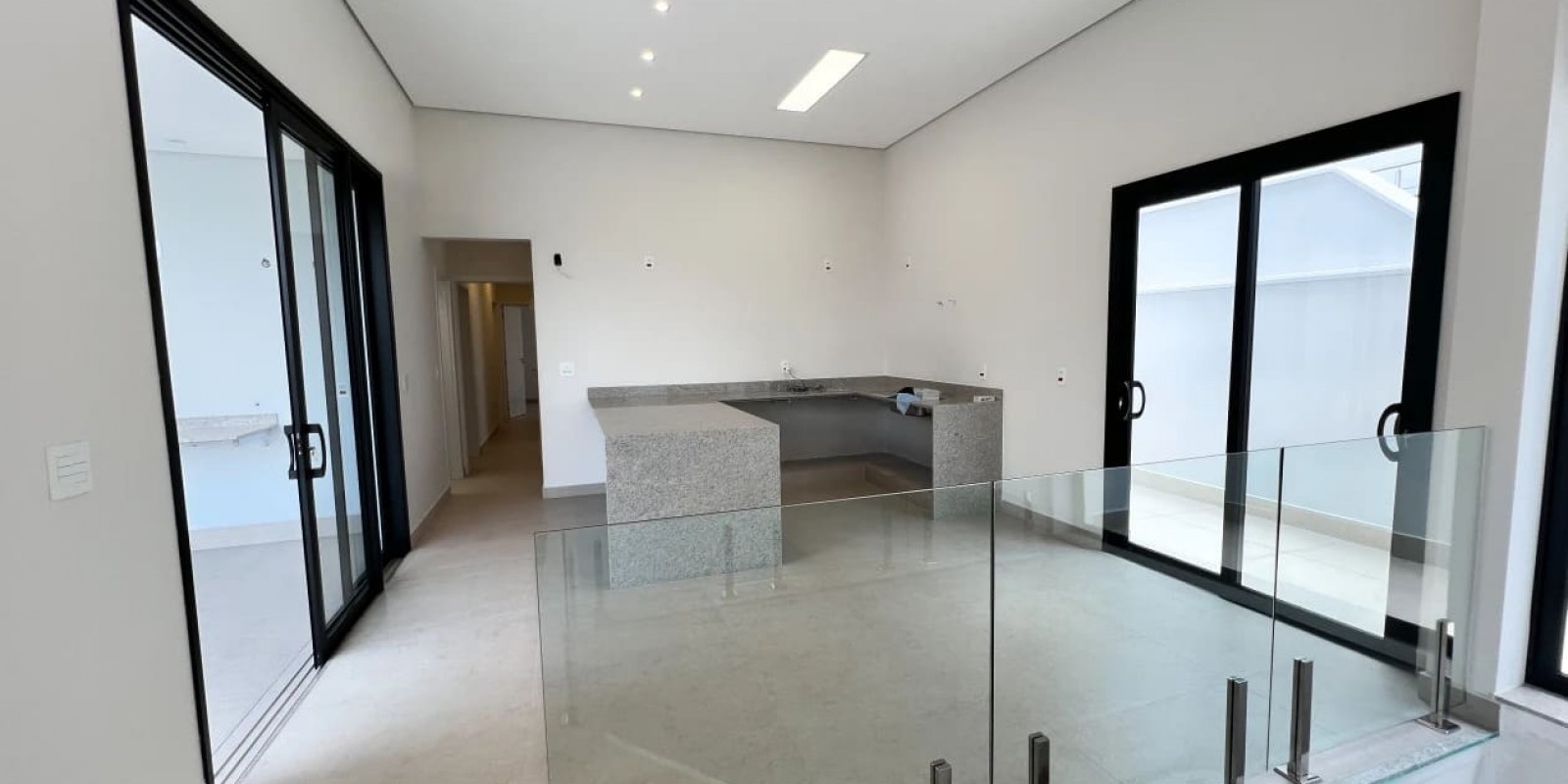 Casa condomínio Residencial Damha 1