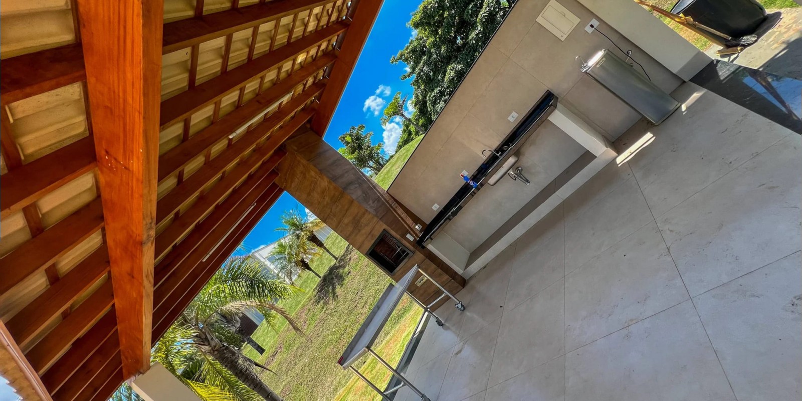 Casa condomínio Residencial Damha 1