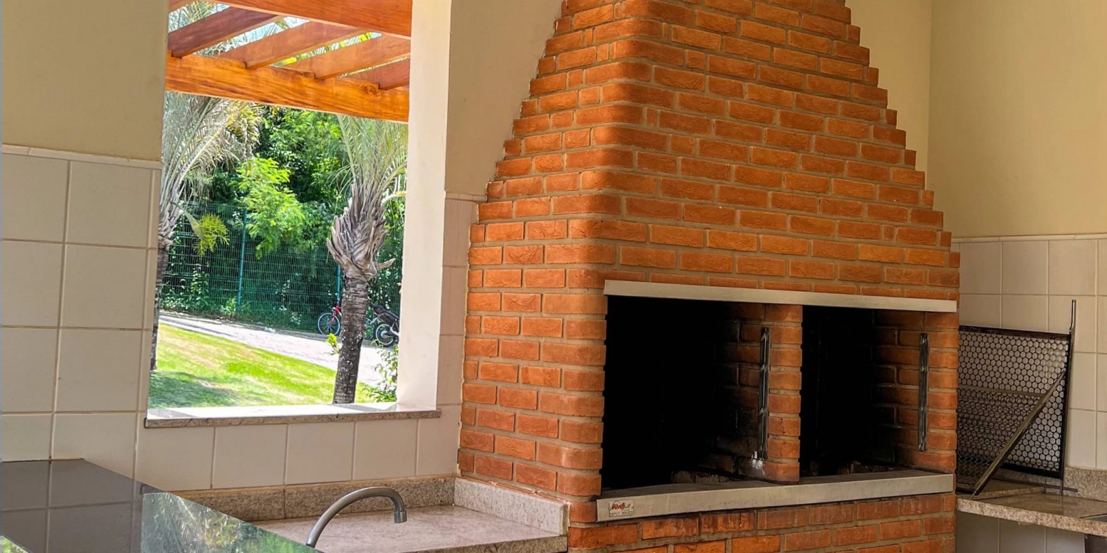 Casa condomínio Residencial Damha 1