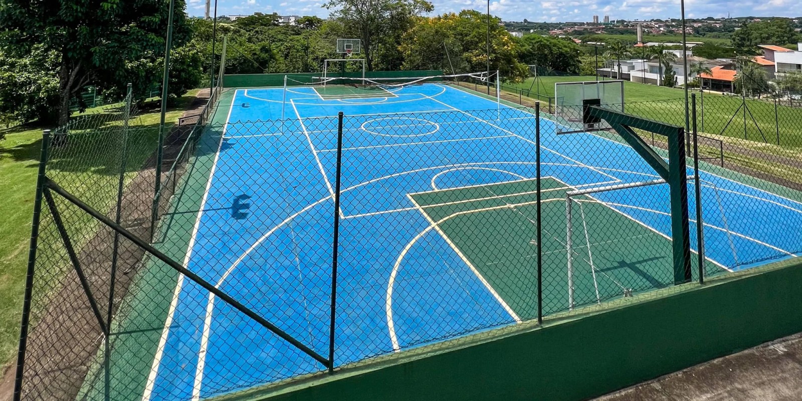 Casa condomínio Residencial Damha 1