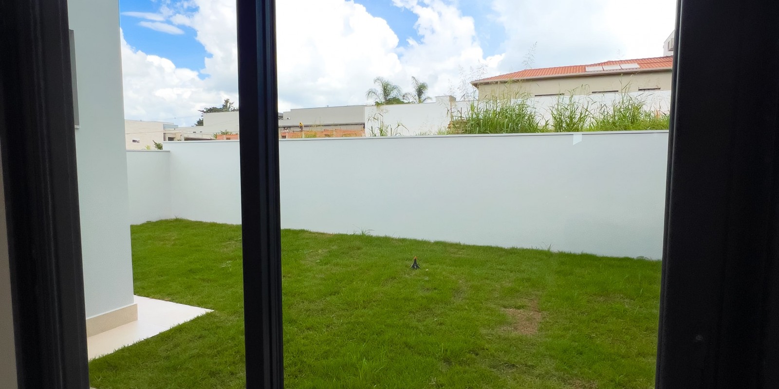 Casa condomínio Residencial Damha 2