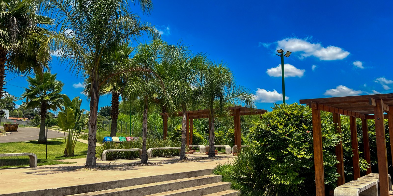 Casa condomínio Residencial Damha 2