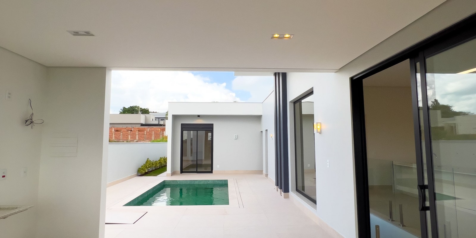 Casa condomínio Residencial Damha 2